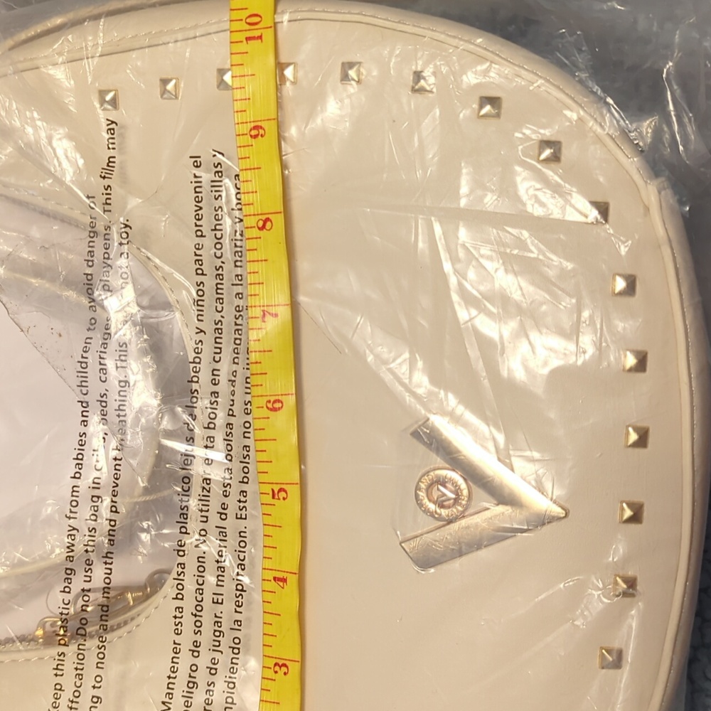 Valentino Orlandi Ivory Shoulder Bag with Gold Details - Picture 3 of 6